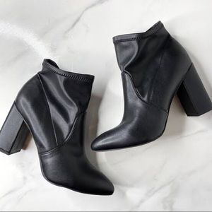 NWOT Franco Sarto Black L-Kortney Bootie